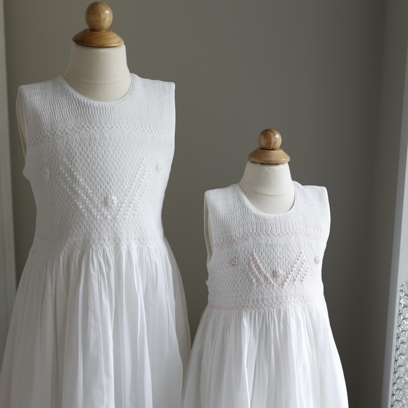 Strasburg Dress NWOT White Smocked size 10 Flower Girl Special Occasion - Picture 6 of 6